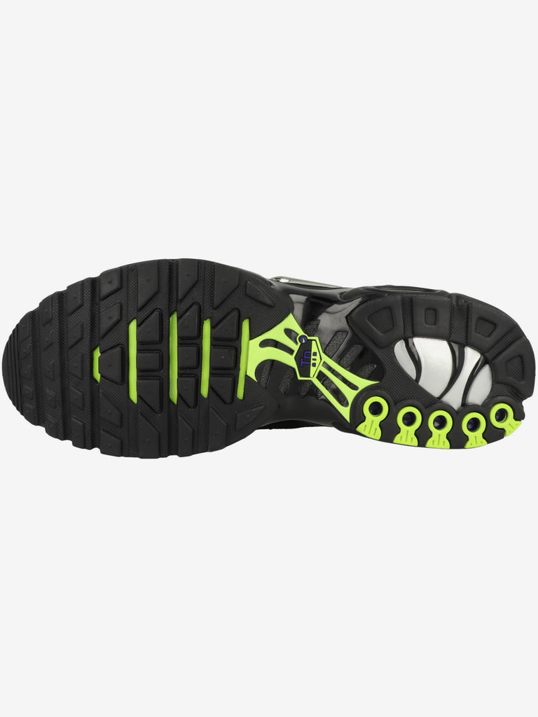 Air Max Plus in Black